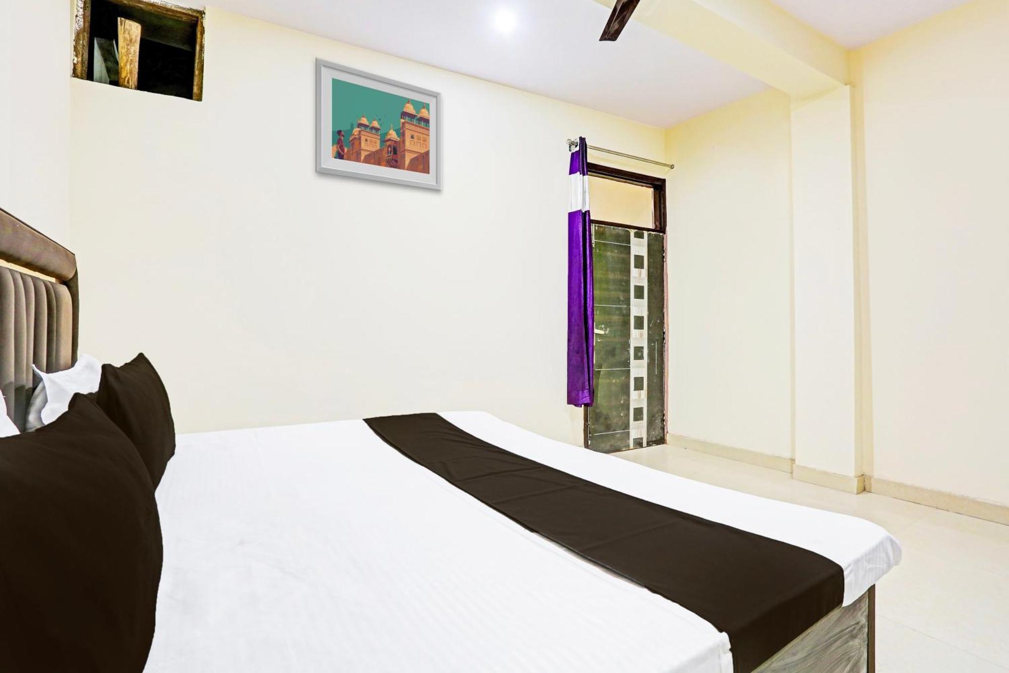 Hotel O Redbull Inn Gurgaon Eksteriør billede