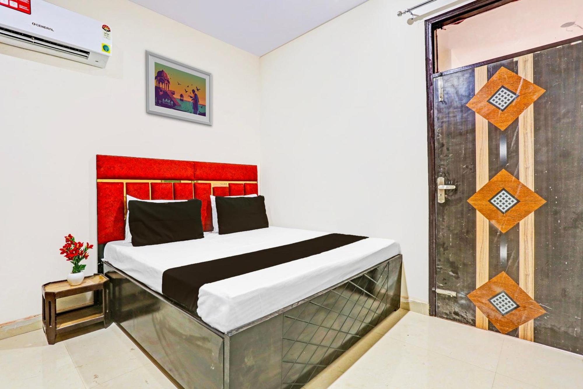 Hotel O Redbull Inn Gurgaon Eksteriør billede