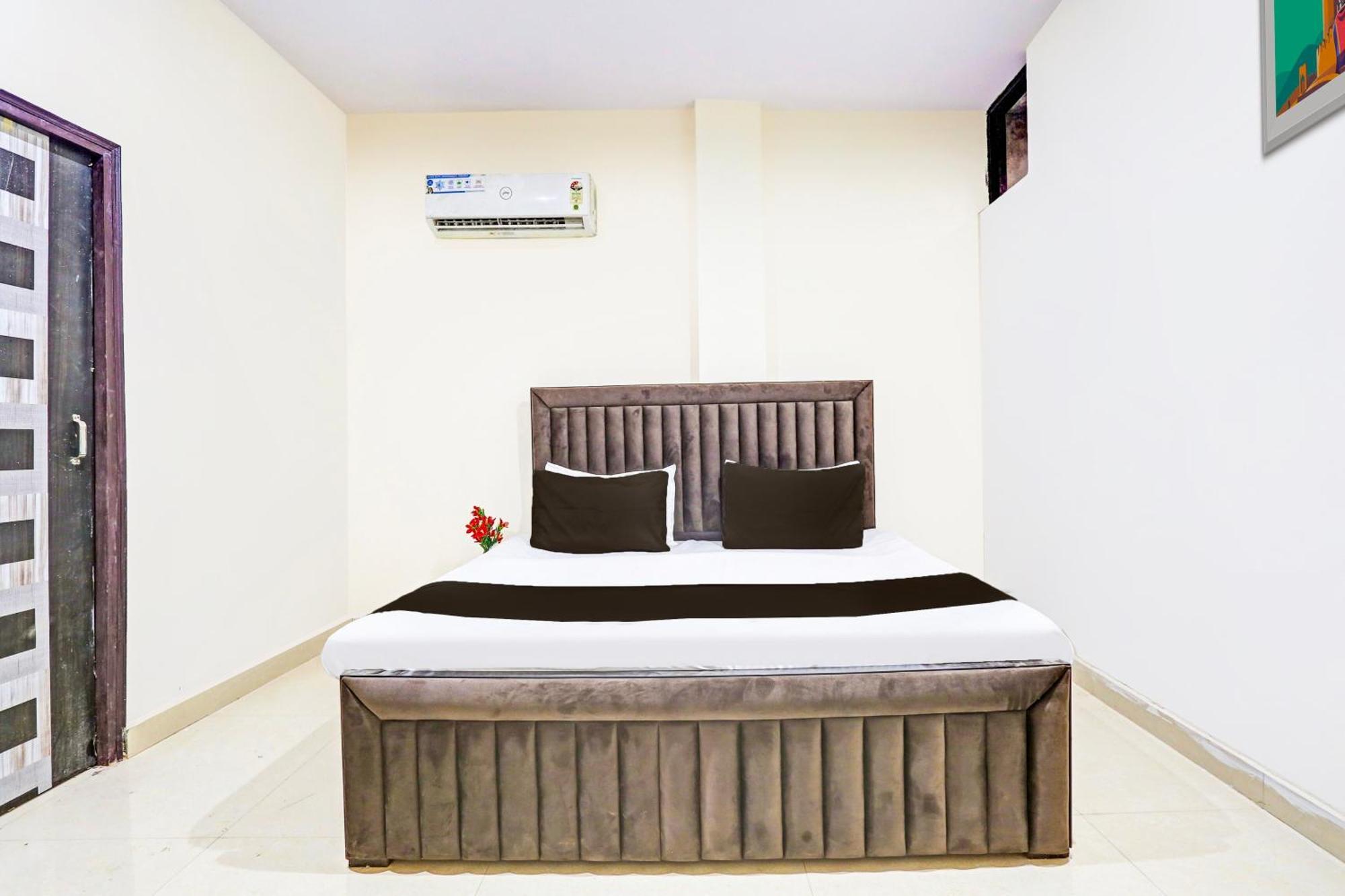 Hotel O Redbull Inn Gurgaon Eksteriør billede
